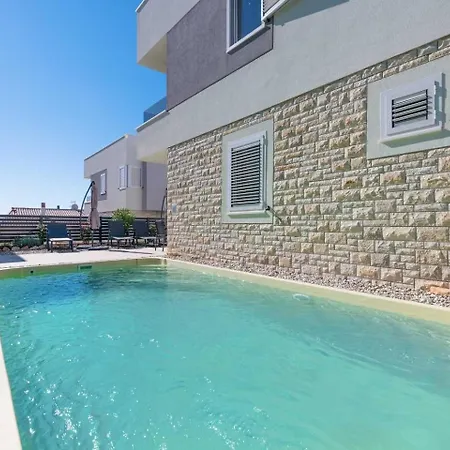 Вилла Valencan 3