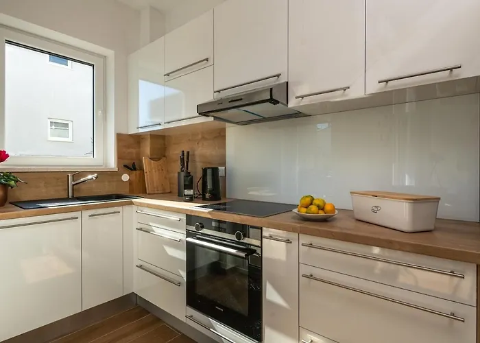 Valencan 3 Villa Peroj